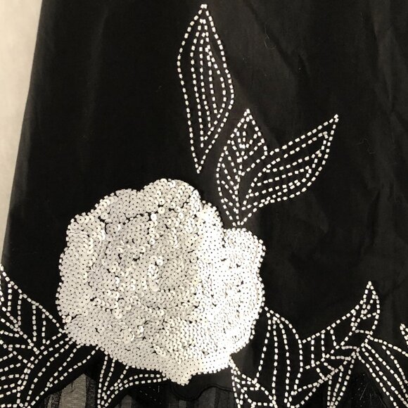 NEW Cache Poodle type beaded Black skirt size 6 White Sequin Mesh Hem - Picture 2 of 9